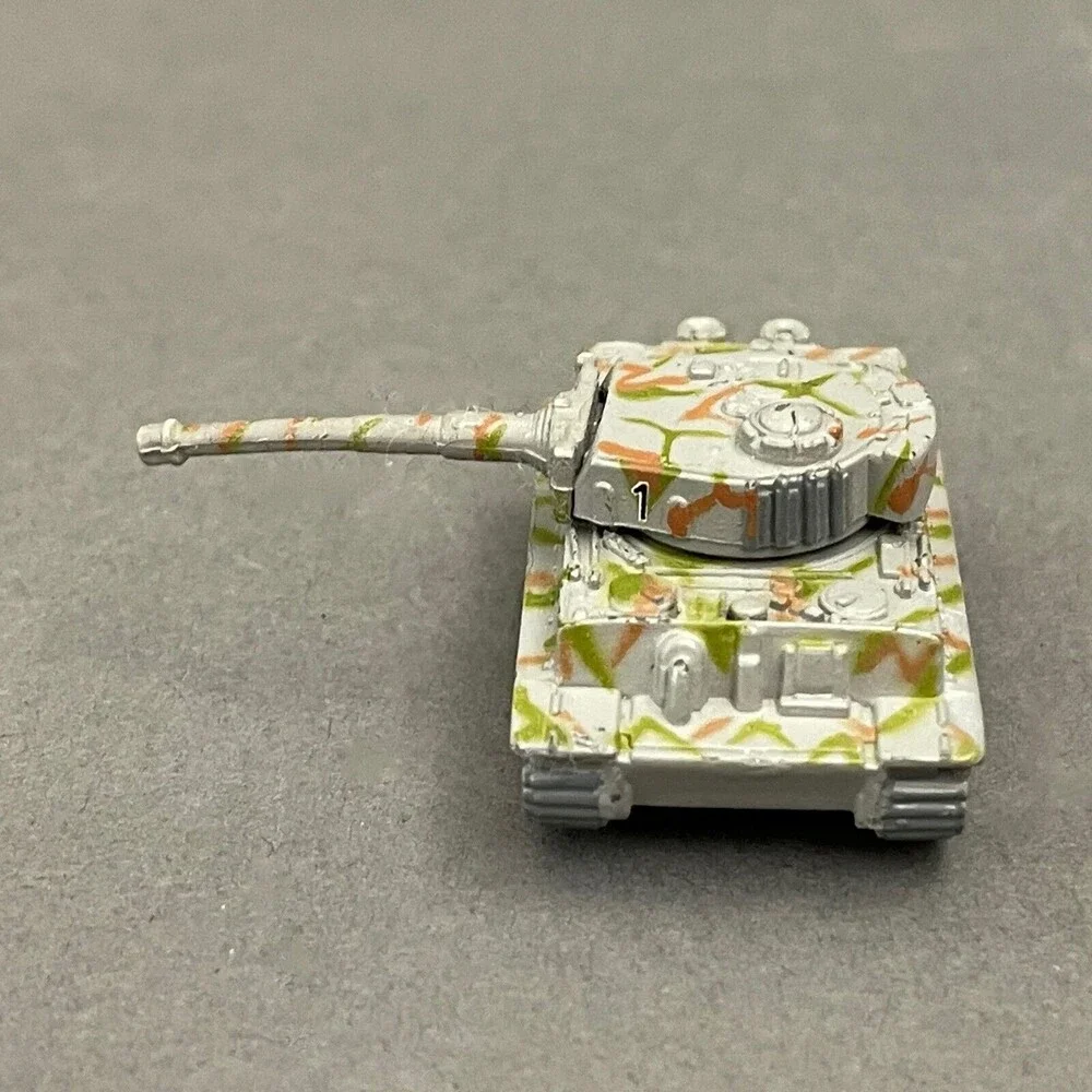 1991‎ Mirco Machines Military Army Armor Tank Gray Green Orange Camo Camouflage